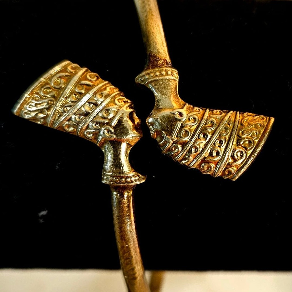 Vintage Egyptian Revival Nefertiti Bypass Bangle Bracelet